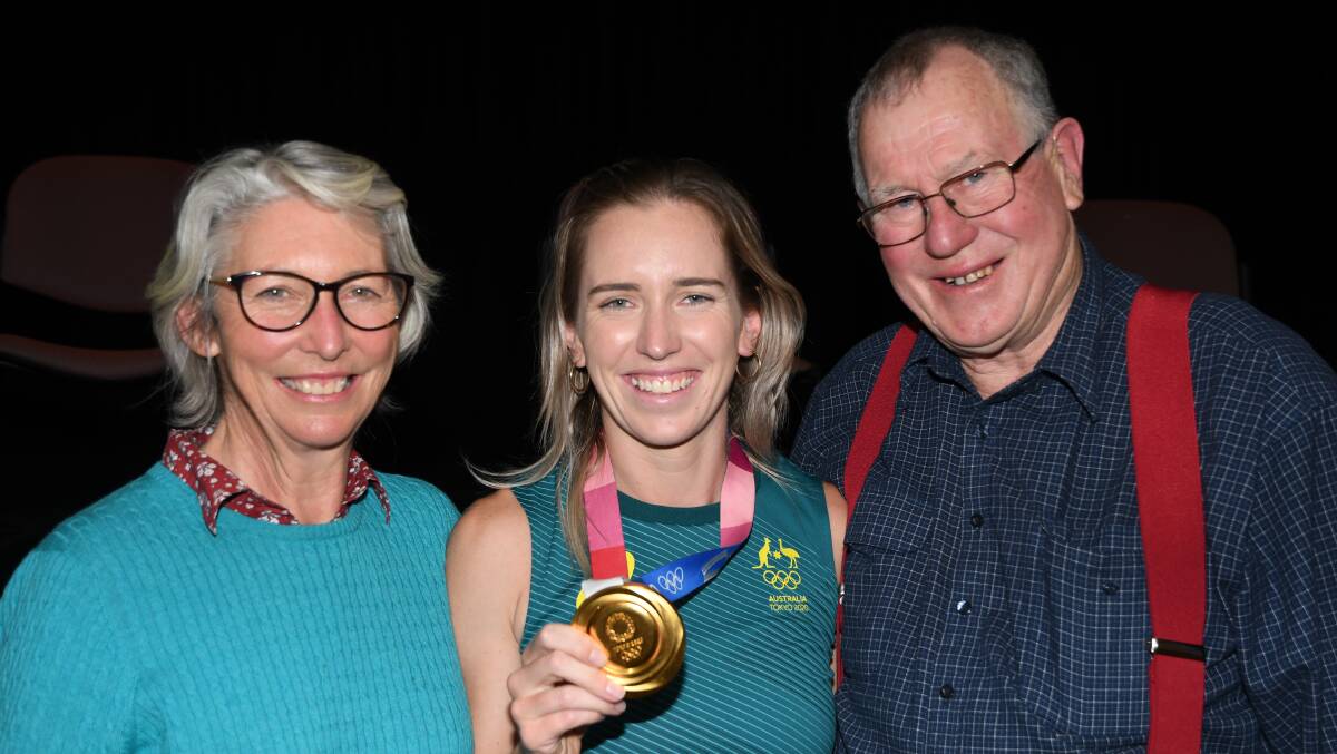 HOME: Olympic gold medal rower Lucy Stephan returned to Nhill last Thursday for a speaking engagement. Here she is pictured with mum Mandy and dad Gus. Picture: MATT HUGHES