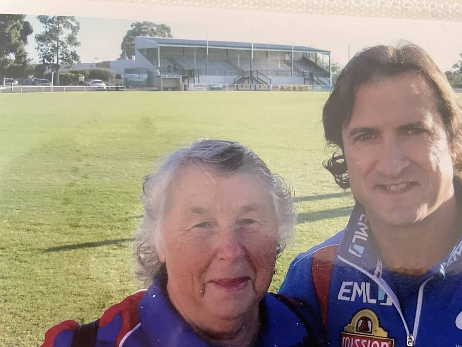 RETURN: Luke Beveridge at City Oval in Horsham in 2017 with Bulldogs' fan Terry Griffin, after winning the 2016 flag. Picture: TERRY GRIFFIN