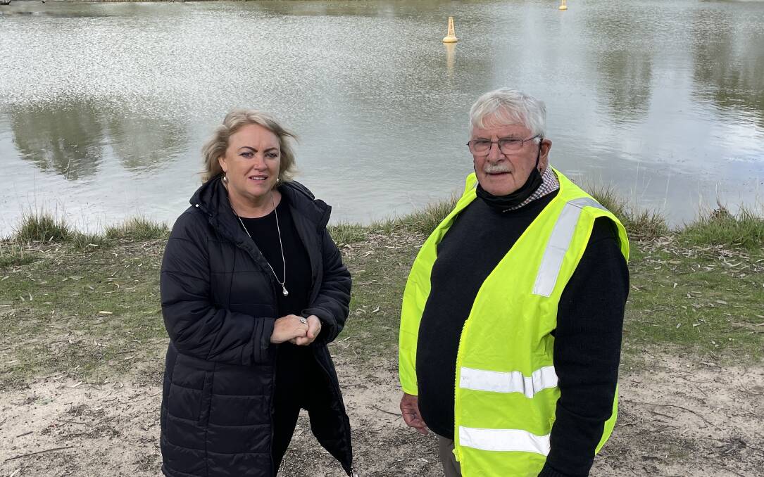 JUDGEMENT DAY: Keep Australia Beautiful judge Gail Langley and Horsham Tidy Town Committee chair David Eltringham on the banks of the Wimmera River at Weir Park. Picture: ALEX BLAIN
