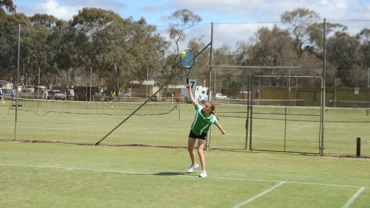 PHOTOS: Action on Horsham's bowls, tennis lawns on Saturday | The Wimmera  Mail-Times | Horsham, VIC